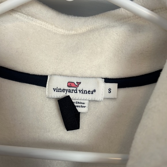 Vineyard vines fleece vest - Picture 2 of 4